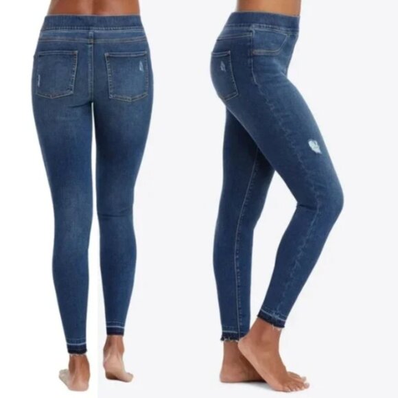 Classic Blue Women's Jeans - Picture 2 of 13